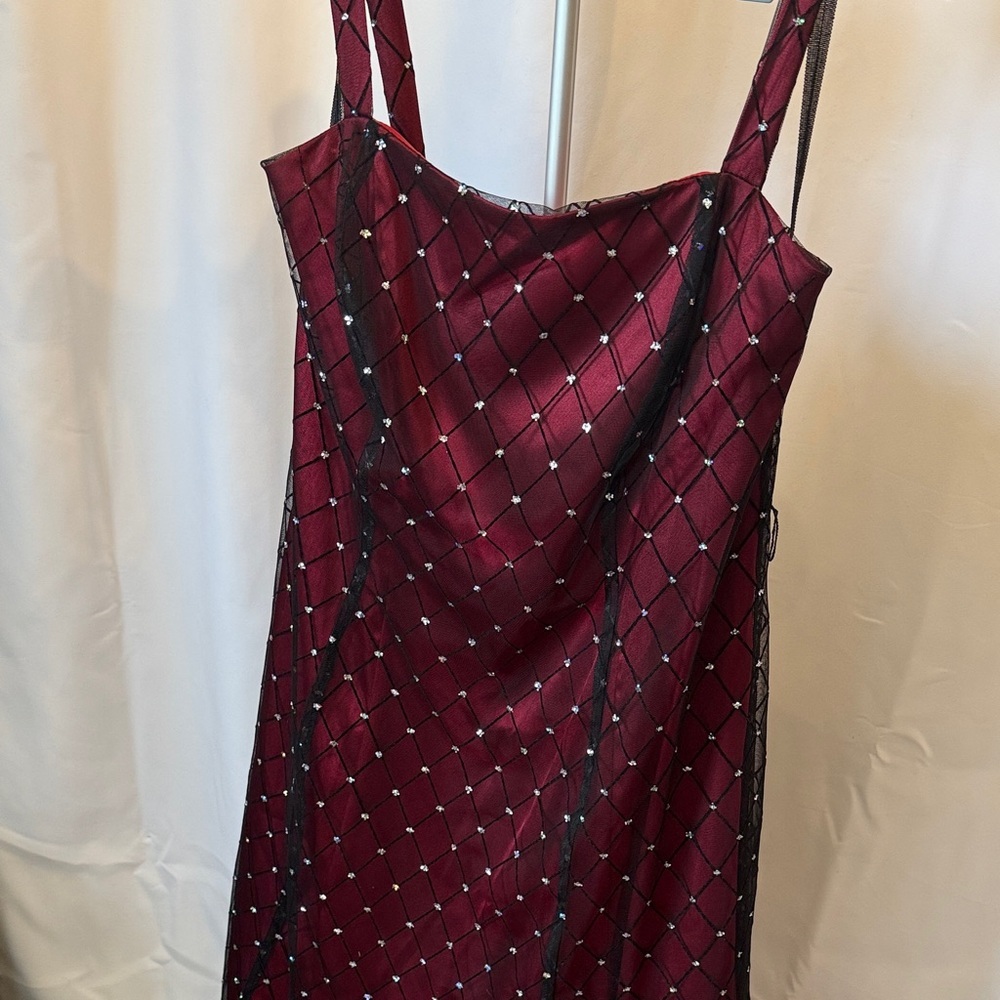 Onyx Burgundy Mini Dress with Diamond Pattern y2k